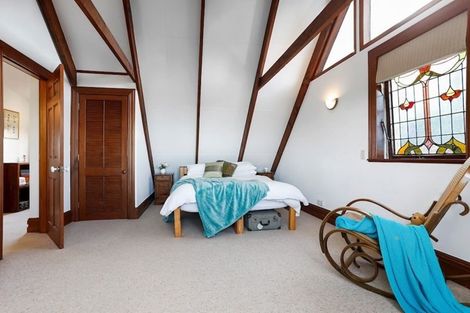 Photo of property in 552 Scenic Drive, Waiatarua, Auckland, 0612