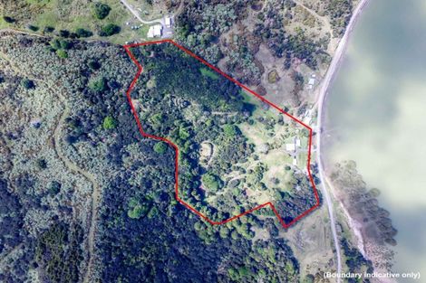 Photo of property in 100 Motukaraka Point Road, Kohukohu, 0491
