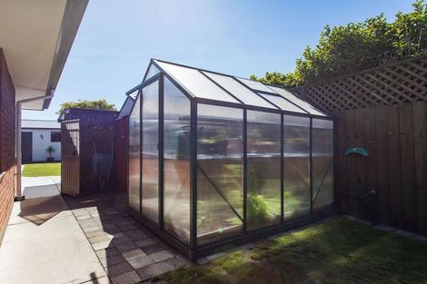 Photo of property in 8 Jerez Place, Hei Hei, Christchurch, 8042