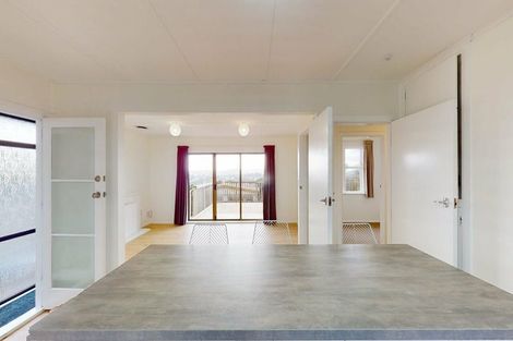 Photo of property in 22 Link Road, Newlands, Wellington, 6037