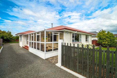 Photo of property in 408 Main North Road, Redwood, Christchurch, 8051