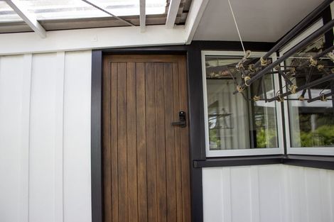 Photo of property in 84 Govett Avenue, Frankleigh Park, New Plymouth, 4310