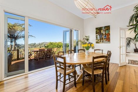 Photo of property in 105 Kelburn Parade, Kelburn, Wellington, 6012