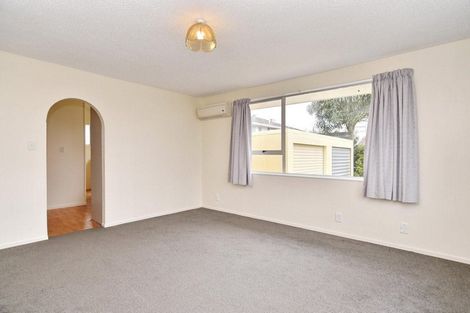 Photo of property in 32 Epsom Road, Sockburn, Christchurch, 8042