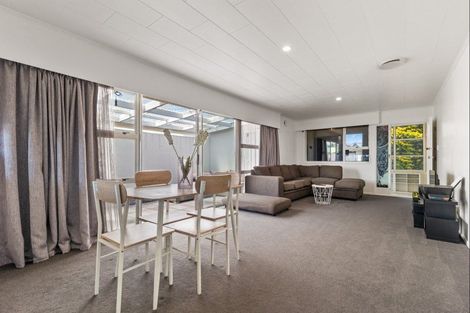 Photo of property in 3 Guildford Street, Levin, 5510