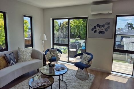 Photo of property in 2/7 Woolfield Road, Papatoetoe, Auckland, 2025