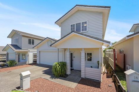 Photo of property in 16 Mulvaney Crescent, Henderson, Auckland, 0612