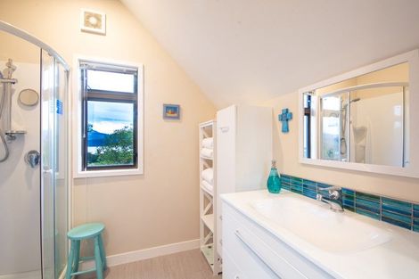 Photo of property in 32 Onuku Road, Akaroa, 7520