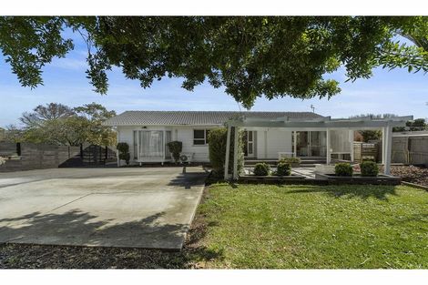 Photo of property in 43 Archmillen Avenue, Pakuranga Heights, Auckland, 2010