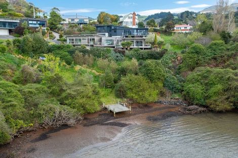 Photo of property in 7 Cove Street, Roseneath, Port Chalmers, 9023