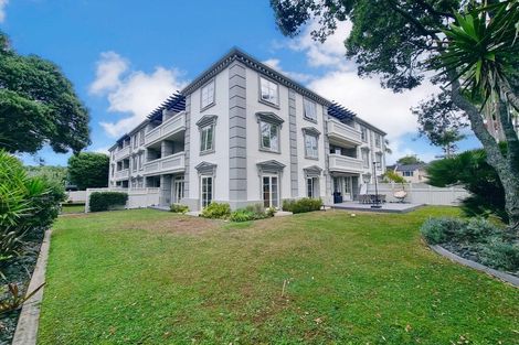 Photo of property in The Georgian, 2/8 Sidmouth Street, Mairangi Bay, Auckland, 0630