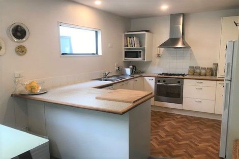 Photo of property in 4/12 Herons Way, Northcote, Auckland, 0627