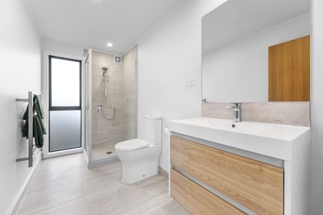 Photo of property in 42 Tahuna Minhinnick Drive, Glenbrook, Waiuku, 2681