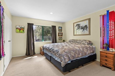Photo of property in 222 Mackenzie Road, Kahuranaki, Havelock North, 4295