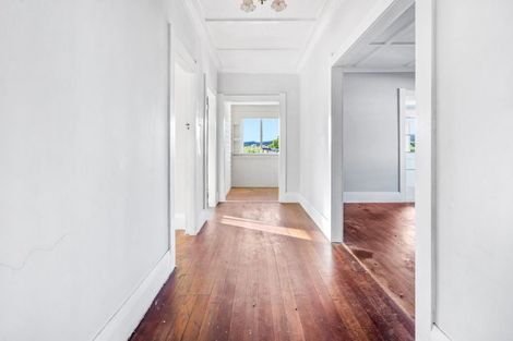 Photo of property in 7 Whimp Avenue, Onerahi, Whangarei, 0110