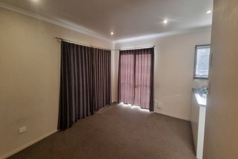 Photo of property in 10 Grierson Place, Pukekohe, 2120