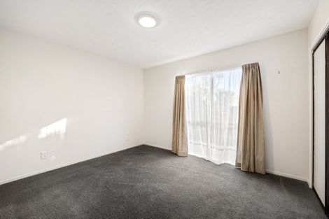 Photo of property in 1/126b Inwoods Close, Parklands, Christchurch, 8083