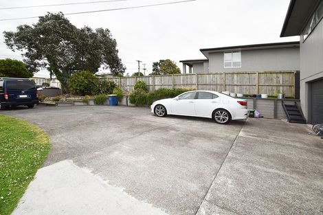 Photo of property in 26 Jaemont Avenue, Te Atatu South, Auckland, 0610