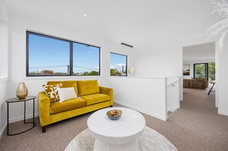 Photo of property in 12a Walbrook Road, Manly, Whangaparaoa, 0930