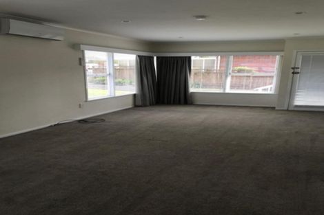 Photo of property in 1/2 Gordon Avenue, Milford, Auckland, 0620