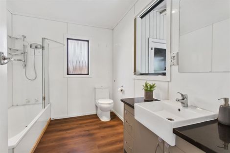 Photo of property in 1/16 Reeves Road, Pakuranga, Auckland, 2010