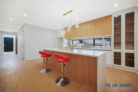 Photo of property in 30 Paihere Street, Huapai, Kumeu, 0810