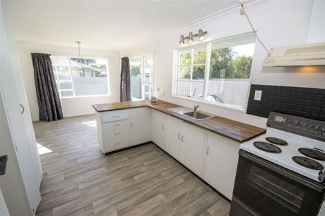 Photo of property in 8 Gibbs Drive, Woodend, 7610