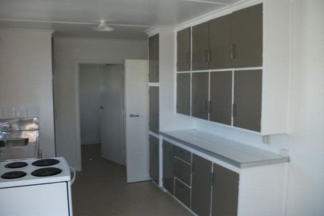 Photo of property in 8 Hollard Grove, Avalon, Lower Hutt, 5011