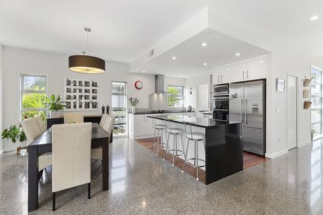 Photo of property in 4 Shoal Place, Whitby, Porirua, 5024