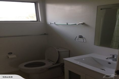 Photo of property in 2/26 Karaka Street, New Lynn, Auckland, 0600