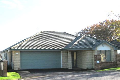 Photo of property in 1/57 Whitford Road, Botany Downs, Auckland, 2014