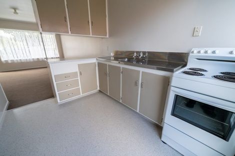 Photo of property in 2/41 Miro Street, New Lynn, Auckland, 0600