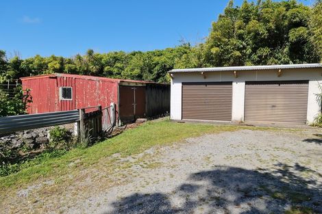 Photo of property in 70 Snodgrass Road, Westport, 7892