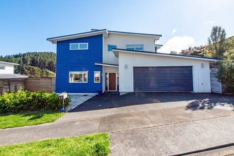Photo of property in 3 Sedgley Grove, Churton Park, Wellington, 6037