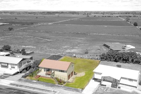 Photo of property in 142 Pukehina Parade, Pukehina, Te Puke, 3189