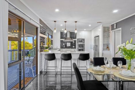 Photo of property in 34 Spinnaker Drive, Te Atatu Peninsula, Auckland, 0610