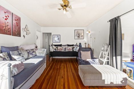 Photo of property in 5 Laws Place, Pirimai, Napier, 4112