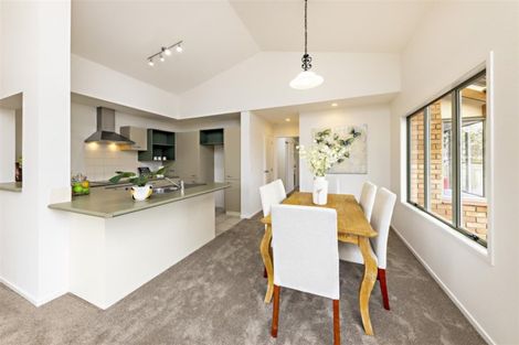 Photo of property in 65 Sheriff Place, Randwick Park, Auckland, 2105