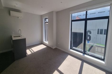 Photo of property in 2/5 Ebor Street, Te Aro, Wellington, 6011