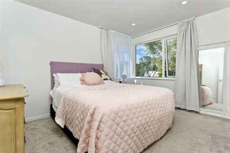 Photo of property in 102 Beach Road, Castor Bay, Auckland, 0620