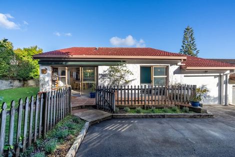 Photo of property in 2/47 Stredwick Drive, Torbay, Auckland, 0630