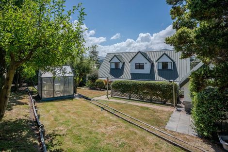 Photo of property in 16 Aylmers Valley Road, Akaroa, 7520
