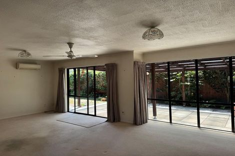 Photo of property in 2/38 Beauford Place, Parklands, Christchurch, 8083