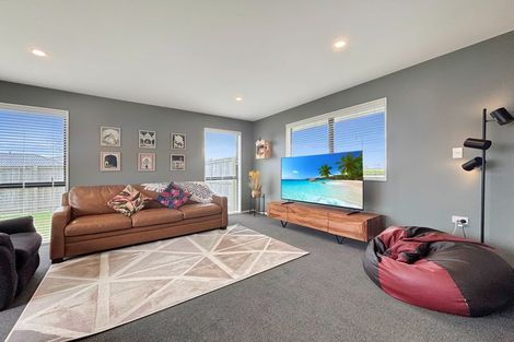 Photo of property in 2 Napper Place, Halswell, Christchurch, 8025