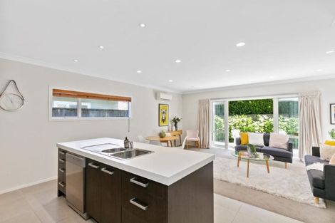 Photo of property in 46a Parkvale Road, Karori, Wellington, 6012