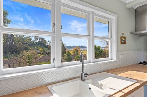 Photo of property in 6b Waikareao Way, Brookfield, Tauranga, 3110