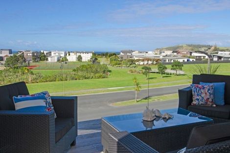 Photo of property in 68 Mangatawhiri Road, Omaha, 0986