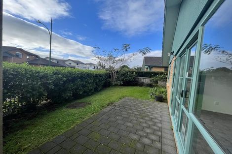 Photo of property in Waimanu Bay Village, 3/1 Piriti Drive, Te Atatu Peninsula, Auckland, 0610