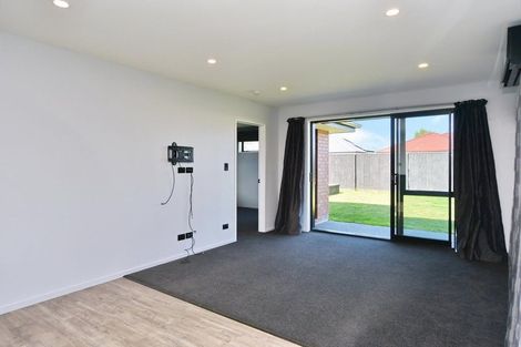 Photo of property in 36 Minerva Crescent, Woodend, 7610