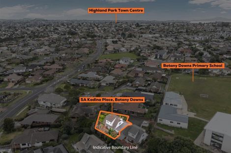 Photo of property in 1/5 Kadina Place, Botany Downs, Auckland, 2010